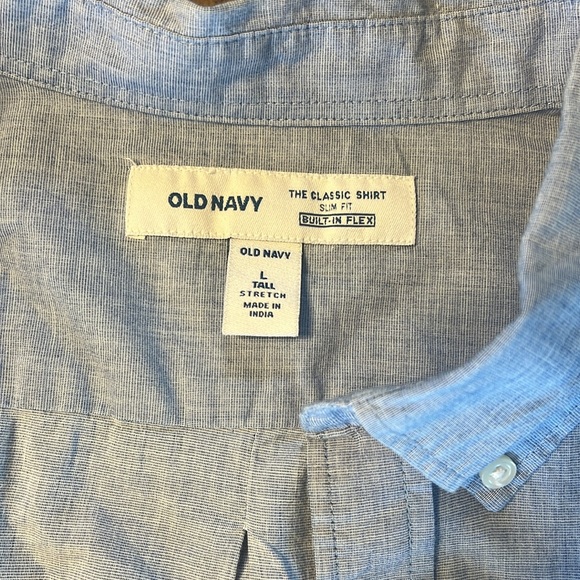 Men’s Old Navy button up shirt - Picture 2 of 4